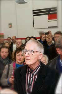 Dr. Eberhard Gäbler während der Ausstellungseröffnung 3.11.2013 in der Galerie des Kunsthauses Foto C. Reister 